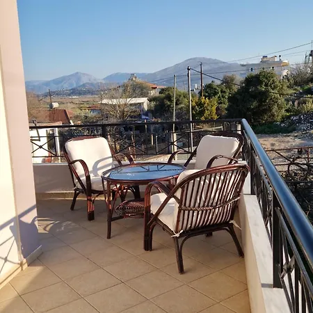Nefeli Sarande