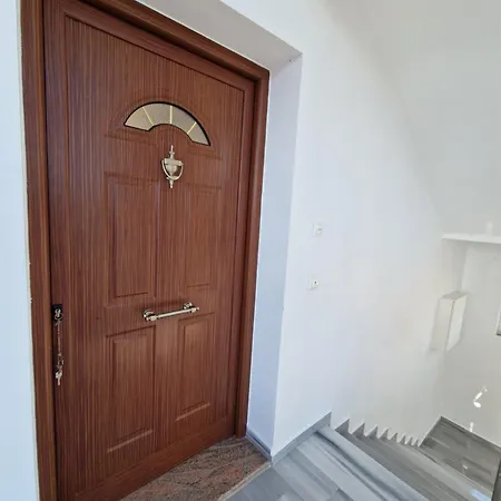 Nefeli Apartment